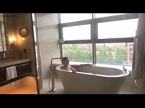 ❤️ Une énorme nana se branlant passionnément la chatte dans la salle de bains ❤️❌ Salopes  at fr.porngifmag.ru ☑